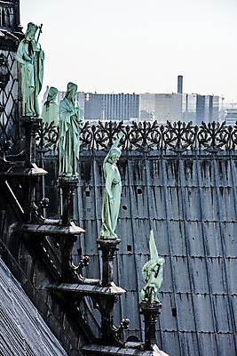 포토 JPG 주간 유럽 건축양식 빌딩 사람없음 야외 건물 조각상 프랑스 파리_프랑스 노트르담 국내포토 자연요소 건축물 건축 나라 조형물 파일형식