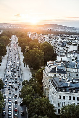 포토 JPG 주간 나무 구름 유럽 도로 자동차 하늘 사람없음 야외 건물 일몰 프랑스 도시 파리_프랑스 국내포토 자연요소 식물 건축물 나라 길 육상교통 교통시설 노을 파일형식