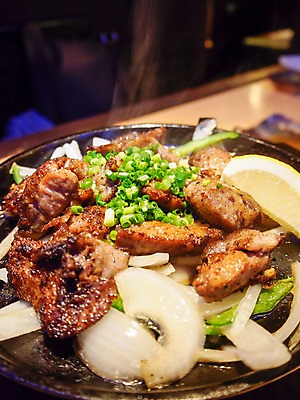 포토 JPG 음식 양파 실내 사람없음 뜨거움 연기 볶음 고기볶음 일본음식 국내포토 채소 내부 파일형식