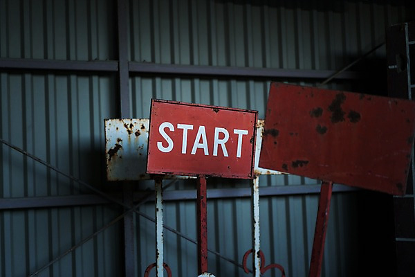 포토 JPG 주간 해외풍경 풍경 사람없음 야외 일본 표지판 시작 국내포토 자연요소 해외 아시아 알림판 파일형식