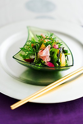 포토 JPG 접시 젓가락 실내 풍경 사람없음 샐러드 국내포토 식기 음식 수저 내부 파일형식