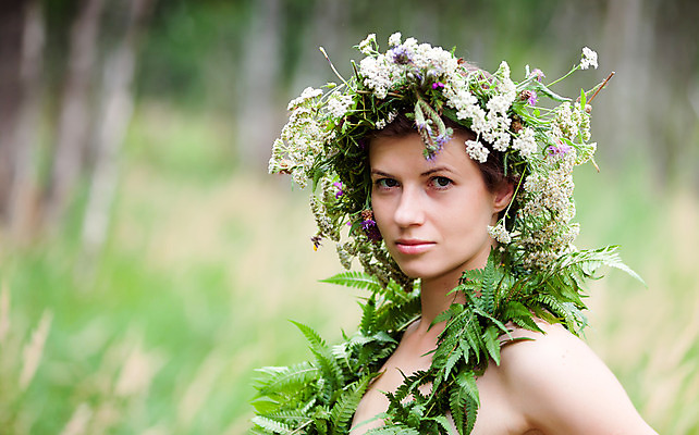 포토 JPG 해외이미지 모델 계절 여자 꽃 행복 백그라운드 꽃무늬 자연 요정 건강 한명 미소 성인 초록색 여름 유행 화환 봄 흰색 숲 피부 입술 완벽 해외202004 해외포토 식물 1 감정 컬러 컨셉 무늬 표정 사람 신체부위 생태계 파일형식 이미지허브