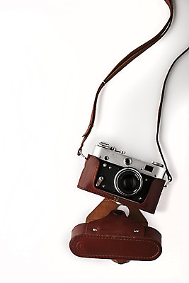 포토 JPG 해외이미지 여행 백그라운드 유리 휴가 항해 사람없음 세로 세트 갈색 카메라 다이어리 검은색 장비 수확 덮개 흰색 관찰 모험가 그림 셔터 옛날 해외202004 해외포토 컬러 농업 배_교통 모션 재질 전자제품 사무용품 뚜껑 파일형식 이미지허브