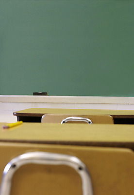 포토 JPG 해외이미지 직업 학생 교육 교실 학교 설명 사람없음 초록색 스터디 칠판 방 시험 기록 업무 가르침 분필 대학교 성적 초보 해외202004 해외포토 컬러 모션 학습 작업 초크 파일형식 이미지허브