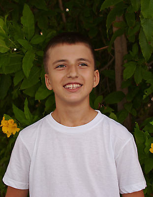 포토 JPG 해외이미지 백인 1 라이프스타일 응시 공원 남자 행복 아들 얼굴 어린이 자연 놀이 건강 한명 미소 사람 앉기 소년 야외 초록색 여름 청춘 태양 화목 기쁨 흰색 표현 최고 작음 만족 내추럴 천진난만 해외202004 해외포토 자연요소 서양인 시선 계절 공공시설 감정 컬러 컨셉 가족 모션 표정 생활 신체부위 크기 생태계 파일형식 이미지허브