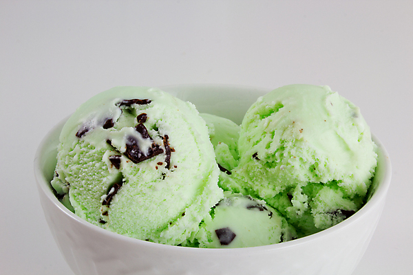 포토 JPG 해외이미지 음식 디저트 사탕 사람없음 초콜릿 얼음 기쁨 달콤 맛 먹기 민트 크림 충동구매 해외202004 해외포토 자연요소 감정 컨셉 모션 쇼핑 허브 과소비 파일형식 이미지허브