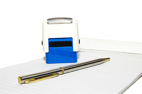 포토 JPG 해외이미지 종이 지도 비즈니스 학교 사람없음 책 사무실 연필 펜 쪽지 공책 흰색 업무 묘사 오브젝트 준비 파일 우표 소통 경영 해외202004 해외포토 교육 컬러 컨셉 문구용품 학용품 필기구 작업 파일형식 이미지허브