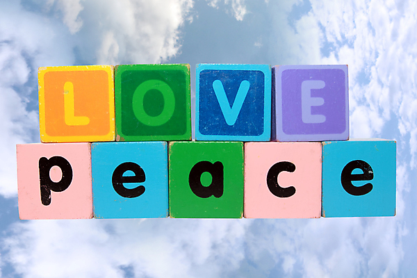 포토 JPG 해외이미지 구름 교육 종교 텍스트 놀이 사랑 사람없음 건물 초록색 파란색 단어 장난감 노란색 평화 믿음 희망 화목 침묵 블록 기쁨 자유 게임 기록 메시지 편지 읽기 큐브 정사각형 부드러움 신성 격려 천국 고립 단아함 돌봄 숭배 신앙심 레터링 안락 해외202004 해외포토 자연요소 도형 문자 건축물 감정 컬러 컨셉 모션 소리 감각 파일형식 이미지허브