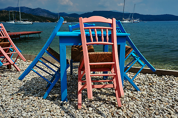 포토 JPG 해외이미지 구름 유럽 바다 섬 요트 의자 탁자 하늘 휴가 산 풍경 사람없음 목재 물 식당 바위 깃발 보트 술집 그리스 오브젝트 돛대 해외202004 해외포토 자연요소 나무 나라 가구 배_교통 재료 상점 돌_바위 파일형식 이미지허브