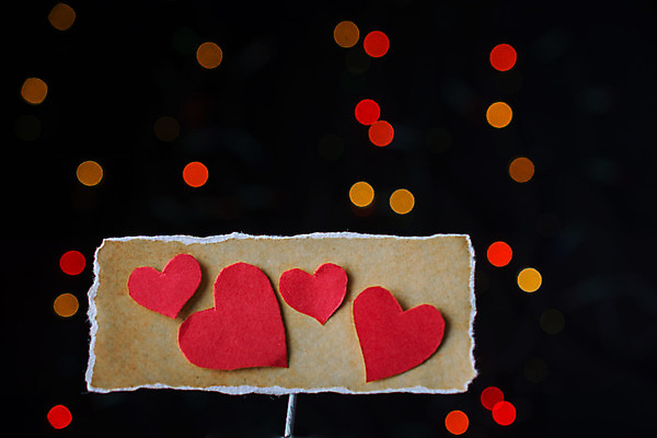 포토 JPG 해외이미지 기념일 행복 결혼 컨셉 텍스트 불꽃 발렌타인데이 선물 사랑 사람없음 장식 하트 인사 신용카드 달콤 소중 열정 약혼 꿀 해외202004 해외포토 모양 감정 데이이벤트 불 이벤트 금융 예절 맛 약속 파일형식 이미지허브