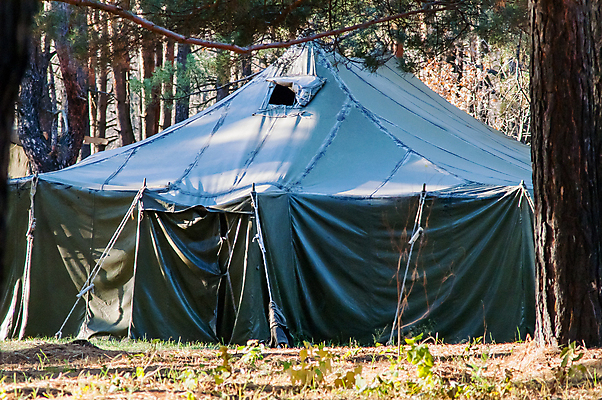포토 JPG 해외이미지 나무 공원 스포츠 여행 밭 자연 아침 모바일 휴가 휴식 텐트 사람없음 야외 초록색 여름 빛 태양 환경 시골 소나무 황무지 숲 탈출 캠핑장 군용 캔버스 장면 주말 변장 내추럴 전국 차양 생존 해외202004 해외포토 주간 자연요소 식물 계절 공공시설 컬러 컨셉 농업 군대 캠핑도구 캠핑 생태계 파일형식 이미지허브