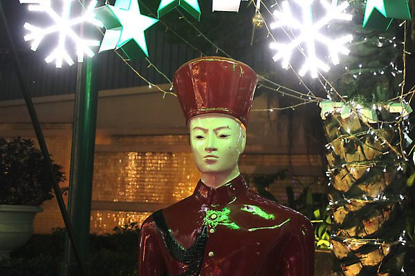 포토 JPG 해외이미지 전통 행복 별 어린이 크리스마스 공 창문 가족 눈사람 지팡이 새로움 기념 프레임 따뜻함 사탕 선물 이벤트 사람없음 야외 내부 장식 빨간색 빛 장난감 산타클로스 축제 화환 군인 축하 아기 소나무 황금 야간 12월 연도 초대 마법 전나무 원뿔 엘리먼트 해외202004 해외포토 자연요소 도형 나무 직업 기념일 꽃 감정 컬러 컨셉 관계 디저트 사람 날짜 국군 파일형식 이미지허브