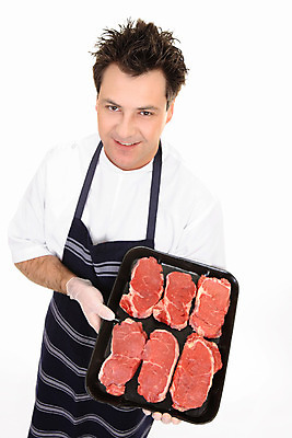 포토 JPG 해외이미지 남자 음식 장갑 재료 건강 육류 스테이크 한명 서기 사람 성인 앞치마 소고기 신선 잡기 바비큐 자르기 흰배경 날것 슬라이스 패키지 판매원 단백질 매각 생식 식용 위생관리 정육점 해외202004 해외포토 직업 1 잡화 백그라운드 식재료 모션 서양음식 관리 상점 흰색 영양소 파일형식 이미지허브