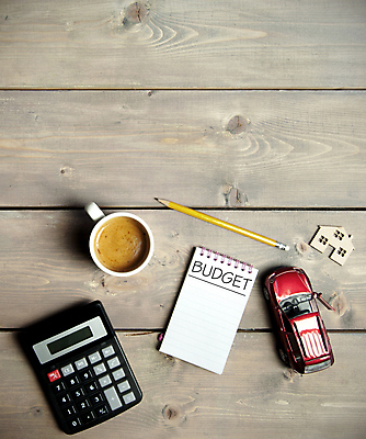 포토 JPG 해외이미지 종이 백그라운드 컨셉 돈 비즈니스 자동차 부동산 주택 사람없음 우주 쪽지 공백 저축 계산 구매 회계 보험 대출 렌탈 예산 카피스페이스 해외202004 해외포토 육상교통 건물 금융 경제 쇼핑 재산 파일형식 이미지허브