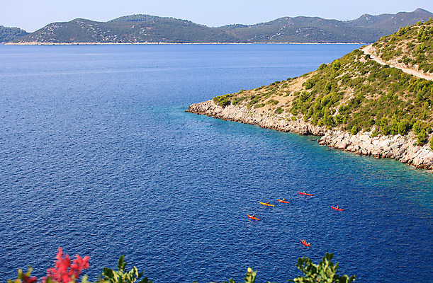 포토 JPG 해외이미지 행복 스포츠 바다 섬 여행 포즈 자연 건강 사람 사람없음 물 친구 달리기 보트 개울 황무지 급류 떨어짐 시원함 카누 카약 노젓기 크로아티아 해외202004 해외포토 자연요소 감정 유럽 컨셉 배_교통 관계 모션 강 수상스포츠 생태계 파일형식 이미지허브