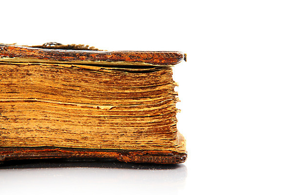 포토 JPG 해외이미지 교육 기독교 종교 종이 문화 백그라운드 부분 사람없음 책 갈색 다이어리 공책 성경 손상 골동품 흰색 얼룩 거친 영혼 중세 역사 신비 비밀 오브젝트 교과서 싱글 복고 과거 페이지 사전 거짓말 고립 구식 설명서 세기 옛날 해외202004 해외포토 컬러 컨셉 종교용품 모션 문구용품 교재 사무용품 파일형식 이미지허브