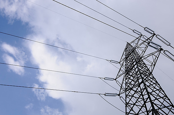 포토 JPG 해외이미지 식물 산업 선 건축양식 사람없음 파란색 환경 탑 금속 힘 발전기 에너지 네트워크 위험 큼 전염 철사 볼트 봉 철탑 돛대 변압기 분배 전압 현재 공급 해외202004 해외포토 건축물 건축 컬러 컨셉 재질 발전소 공구 질병 크기 감염 파일형식 이미지허브