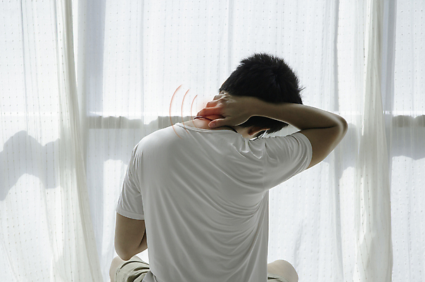 포토 JPG 해외이미지 라이프스타일 남자 창문 아침 휴식 주택 건조 실내 건강 관리 한명 앉기 동양인 소년 햇빛 일출 스트레칭 방 고통 흰색 침대 잠 못 피부 척추 팔 발목 알레르기 흉터 해외202004 해외포토 주간 1 감정 어린이 컬러 가구 컨셉 모션 발 뼈 사람 인종 내부 건물 생활 신체부위 운동 태양 노을 공구 질병 상처 파일형식 이미지허브