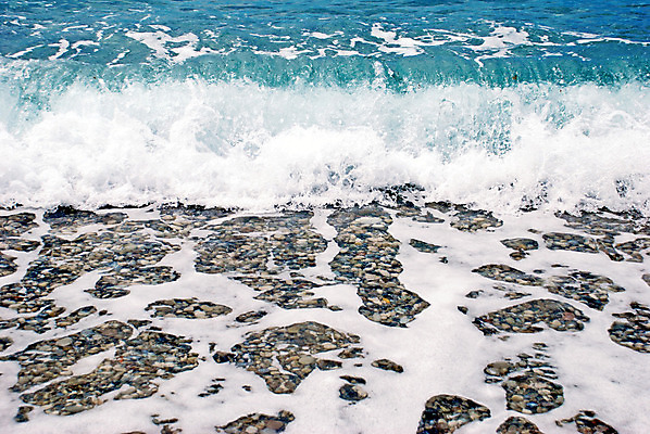 포토 JPG 해외이미지 파도 바다 모션 자연 바람 휴가 바닥 해변 사람없음 물 여름 파란색 빛 거품 덮개 바위 신선 떨어짐 지중해 서식 상승 롤 소금 암초 내추럴 단절 터키석 스플래쉬 해외202004 해외포토 자연요소 계절 컬러 컨셉 날씨 뚜껑 돌_바위 보석 생태계 파일형식 이미지허브