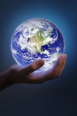 포토 JPG 해외이미지 손 지구 컨셉 공 손가락 미래 사람없음 파란색 빛 세계 글로벌 지구본 환경 행성 잡기 원형 광 생태학 여의주 해외202004 해외포토 도형 교육 컬러 모션 신체부위 우주 파일형식 이미지허브