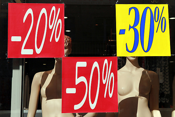 포토 JPG 해외이미지 모델 라이프스타일 드레스 옷 여자 얼굴 인형 돈 신체 사람없음 머리 유행 판매 세일 상점 거래 최고 입 화려 우아함 마네킹 입술 S 1월 재단 마케팅 해외202004 해외포토 알파벳 컨셉 사람 생활 신체부위 날짜 재산 파일형식 이미지허브