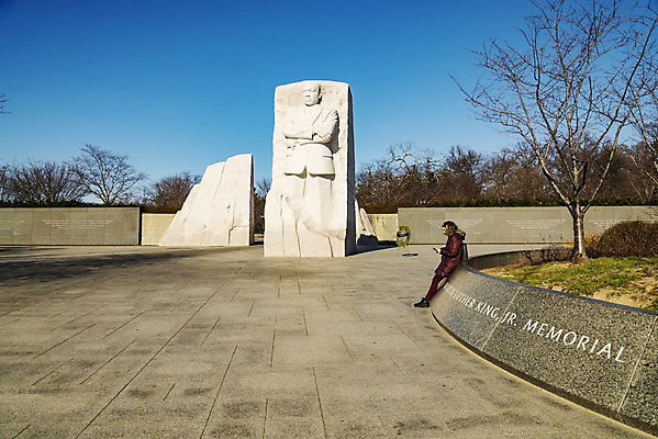 포토 JPG 해외이미지 구름 공원 조각 하늘 사람없음 조각상 검은색 미국 역사 왕 쇼핑몰 기념물 천연기념물 독립 워싱턴 전국 평등 해외202004 해외포토 자연요소 공공시설 컬러 컨셉 북아메리카 조형물 파일형식 이미지허브