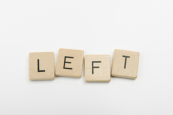 포토 JPG 해외이미지 조각 컨셉 사람없음 목재 단어 글로벌 상점 그물 이름 편지 읽기 고립 구성 해외202004 해외포토 나무 문자 재료 모션 파일형식 이미지허브