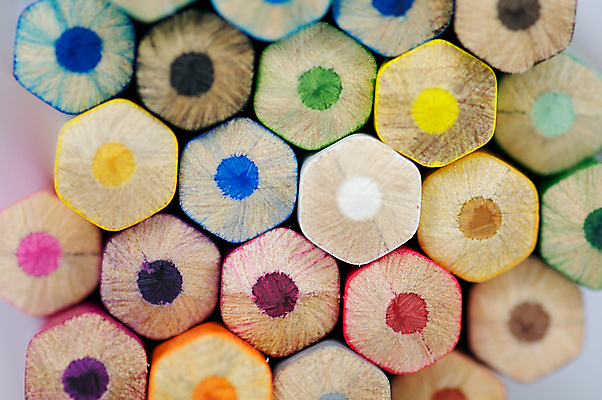 포토 JPG 해외이미지 디자인 교육 분홍색 백그라운드 오렌지 창조 미술 사람없음 목재 초록색 파란색 컬러풀 연필 노란색 쌓기 사무용품 검은색 페인트 회색 흰색 그룹 변화 디자이너 스케치 오브젝트 흰배경 크레파스 예술가 작업도구 다인종 고립 카피스페이스 해외202004 해외포토 나무 직업 컬러 컨셉 과일 재료 모션 문화예술 문구용품 학용품 인종 필기구 공백 도구 파일형식 이미지허브