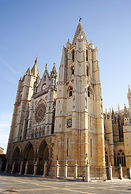 포토 JPG 해외이미지 종교 조각 건축양식 사람없음 건물 조각상 성당 교회 맑음 영혼 역사 스페인 재산 정사각형 천연기념물 고딕 옛날 해외202004 해외포토 도형 건축물 건축 유럽 종교건축 날씨 금융 조형물 파일형식 이미지허브