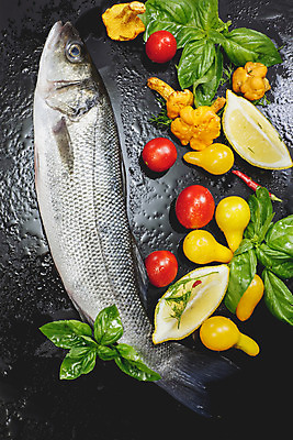 포토 JPG 해외이미지 음식 바다 백그라운드 잎 다이어트 토마토 채소 재료 건강 어류 요리 앉기 경기 사람없음 빨간색 세로 초록색 노란색 식당 검은색 식사 저녁식사 어둠 수확 시골 신선 체리 시장 지중해 먹기 레몬 허브 해산물 준비 날것 바질 베이스 해외202004 해외포토 식물 스포츠 컬러 농업 과일 모션 현악기 상점 수중동물 파일형식 이미지허브