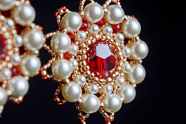 포토 JPG 해외이미지 전통 접시 손 여자 문화 바다 백그라운드 패턴 비즈니스 목걸이 장신구 팔찌 건강 선물 미술 사람없음 장식 빛 세트 유행 귀걸이 검은색 장비 흰색 황금 고급 정상 보석 수집 오브젝트 복고 내추럴 핸드메이드 스타일 해외202004 해외포토 식기 컬러 컨셉 무늬 문화예술 사람 신체부위 광석 파일형식 이미지허브