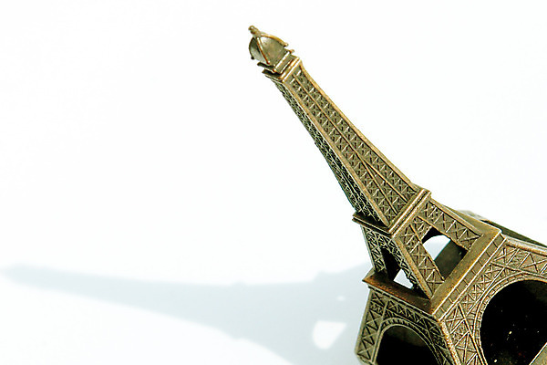 포토 JPG 해외이미지 유럽 문화 여행 건축양식 휴가 그림자 사람없음 건물 갈색 탑 공백 프랑스 골동품 흰색 도시 역사 큼 심볼 각도 청동 프랑스어 고립 옛날 파리(프랑스) 해외202004 해외포토 문자 건축물 건축 나라 컬러 크기 파일형식 이미지허브