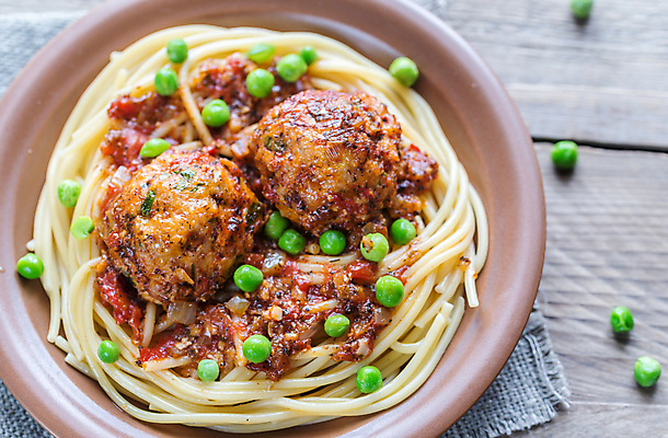포토 JPG 해외이미지 접시 음식 다이어트 토마토 공 치즈 파스타 파슬리 건강 스파게티 육류 돼지고기 요리 사람없음 목재 빨간색 초록색 갈색 식당 식사 저녁식사 치킨 신선 면 맛 정상 미트볼 먹기 매움 완두콩 날것 서빙 레시피 바질 칠면조 핸드메이드 해외202004 해외포토 나무 식기 컬러 컨셉 채소 식재료 재료 모션 조류 유제품 콩 서양음식 상점 닭고기요리 파일형식 이미지허브