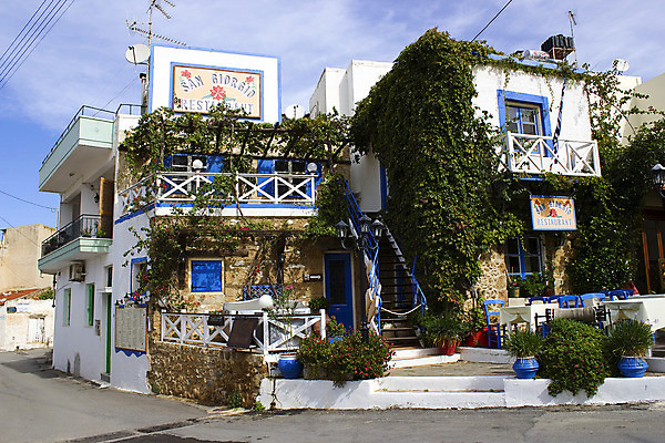 포토 JPG 해외이미지 전통 꽃 산업 화분 음식 의자 탁자 거리 사람없음 파란색 컬러풀 여행객 식당 그리스 타운 그리스인 옛날 해외202004 해외포토 서양인 식물 유럽 컬러 가구 사람 상점 도시 파일형식 이미지허브