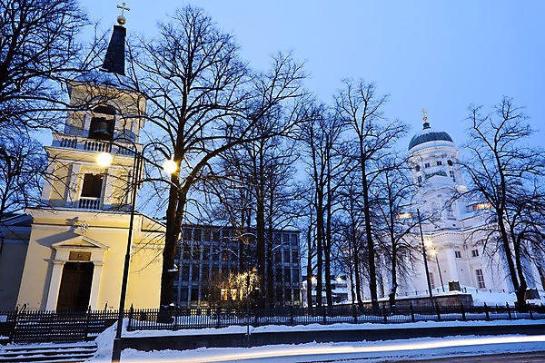 포토 JPG 해외이미지 유럽 종교 겨울 아침 거리 핀란드 사람없음 건물 파란색 교회 흰색 도심 야간 헬싱키 해외202004 해외포토 주간 자연요소 건축물 계절 나라 컬러 종교건축 북유럽 도시 파일형식 이미지허브