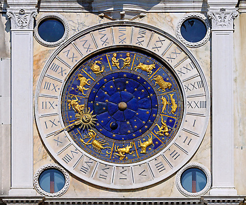 포토 JPG 해외이미지 시계 이동 사람없음 파란색 태양 기계 이탈리아 별자리 달력 골동품 시간 중세 역사 황금 심볼 사인 베네치아 점성술 다이얼 양자리 물병자리 사자자리 처녀자리 염소자리 쌍둥이자리 전갈자리 천칭자리 물고기자리 암 황소자리 궁수 로마인 옛날 해외202004 해외포토 자연요소 유럽 컬러 컨셉 인종 질병 파일형식 이미지허브