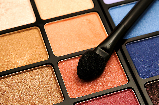 포토 JPG 해외이미지 사람없음 유행 화장품 붓 팔레트 닫기 가루 아이섀도 해외202004 해외포토 모션 뷰티 파일형식 이미지허브