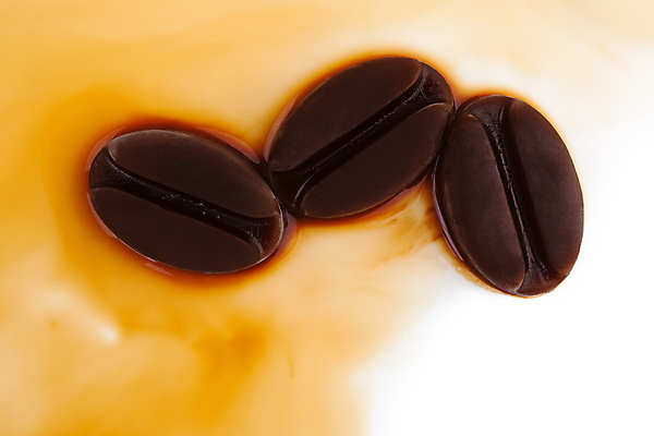 포토 JPG 해외이미지 스튜디오촬영 모양 커피 음료 백그라운드 콩 안테나 3 요리 사람없음 갈색 냉동 얼음 어둠 카페 에너지 추위 원두 맛 낟알 오브젝트 상승 아로마 향 내추럴 고립 아랍어 양조 카페인 해외202004 해외포토 자연요소 컬러 컨셉 통신 곡류 실내 상점 파일형식 이미지허브