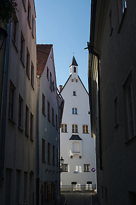 포토 JPG 해외이미지 전통 외관 유럽 문화 도로 길 벽 건축양식 창문 하늘 거리 주택 독일 사람없음 야외 건물 여행객 수확 골동품 램프 도시 중세 역사 보행로 재산 작음 그림 통로 복고 좁은 타운 방법 옛날 바이에른 스타일 해외202004 해외포토 건축물 건축 나라 농업 교통시설 조명 사람 금융 크기 파일형식 이미지허브