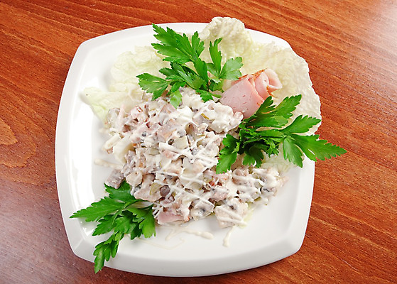 포토 JPG 해외이미지 전통 유럽 음식 다이어트 채소 건강 육류 요리 사람없음 주방 이탈리아 샐러드 소고기 사발 아침식사 혼합 먹기 레몬 햄 점심식사 해외202004 해외포토 나라 과일 식재료 모션 식사 사기그릇 파일형식 이미지허브