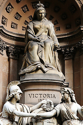 포토 JPG 해외이미지 디자인 조각 건축양식 웨일즈 새로움 사람없음 건물 조각상 바위 도시 역사 호주 아래 시드니 타운 남쪽 여왕 구식 빅토리아 옛날 해외202004 해외포토 건축물 건축 컨셉 영국 조형물 돌_바위 오세아니아 방향 위치 파일형식 이미지허브