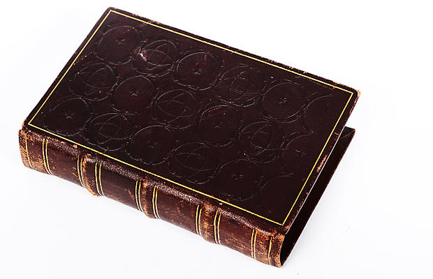 포토 JPG 해외이미지 사람없음 장식 책 독서 골동품 황금 가죽 복고 고립 빅토리아 옛날 해외202004 해외포토 파일형식 이미지허브