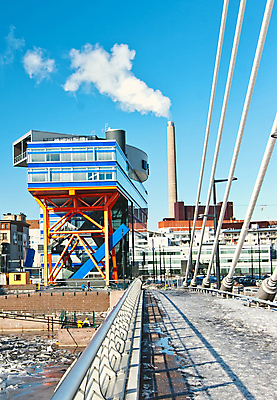 포토 JPG 해외이미지 산업 공장 하늘 핀란드 사람없음 건물 강 금속 얼음 봄 헬싱키 해외202004 해외포토 자연요소 건축물 계절 공업 재질 북유럽 파일형식 이미지허브