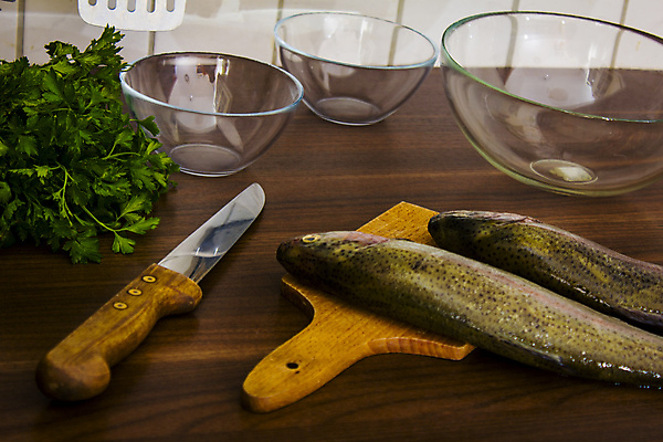 포토 JPG 해외이미지 동물 접시 음식 바다 2 다이어트 낚시 파슬리 건강 육류 어류 요리 사람없음 초록색 주방 식사 저녁식사 죽음 신선 맛 은색 해산물 피부 준비 꼬리 날것 내추럴 점심식사 민물 송어 오메가 해외202004 해외포토 식기 컬러 컨셉 채소 식재료 레저 신체부위 수중동물 파일형식 이미지허브