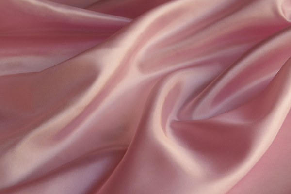 포토 JPG 해외이미지 분홍색 백그라운드 추상 그림자 사람없음 빛 우주 침대 직물 주름 고급 실크 순수 질감 웨이브 광택 시트 접기 해외202004 해외포토 컬러 가구 컨셉 무늬 모션 파일형식 이미지허브