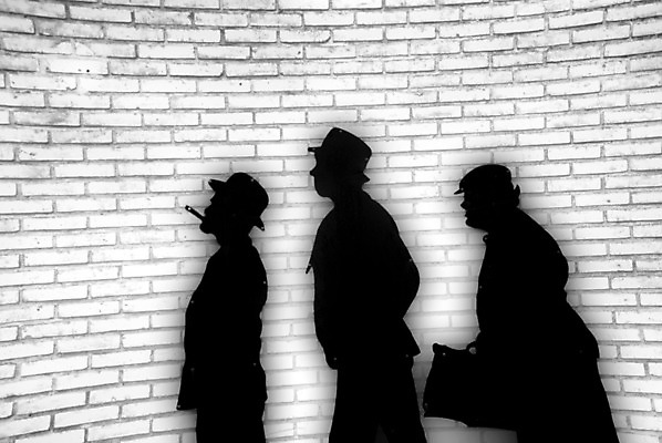 포토 JPG 해외이미지 실루엣 벽 추상 사람 사람없음 빛 햇빛 숫자 검은색 윤곽 해외202004 해외포토 문자 컬러 무늬 촬영기법 태양 파일형식 이미지허브