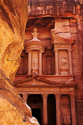 포토 JPG 해외이미지 전통 외관 교육 아시아 문화 조각 여행 건축양식 산 미술 풍경 사람없음 야외 건물 빨간색 여행객 골짜기 사막 바위 무덤 기둥 도시 사찰 역사 중앙 과거 아라비아 수도원 동쪽 천연기념물 구식 옛날 요르단 파멸 해외202004 해외포토 건축물 건축 나라 컬러 컨셉 중동 종교건축 자연 문화예술 사람 돌_바위 방향 파일형식 소멸 이미지허브