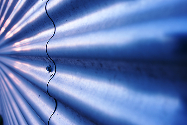 포토 JPG 해외이미지 접시 디자인 산업 선 벽 파도 백그라운드 패턴 표면 지붕 날씨 추상 풍경 사람없음 장식 가로 파란색 빛 반사 금속 힘 줄무늬 화물 광선 판넬 닫기 은색 컨테이너 철 질감 스크래치 시트 평행 골절 엘리먼트 줄서기 철강 특별함 아연 해외202004 해외포토 식기 바다 컬러 컨셉 무늬 의학 모션 재질 운송업 영양소 파일형식 이미지허브