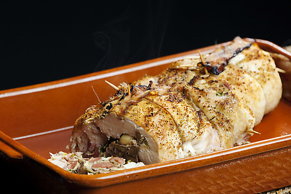 포토 JPG 해외이미지 그릇 접시 음식 실내 육류 돼지고기 요리 사람없음 내부 인테리어 식사 닫기 두루마리 굽기 묘사 롤 영양분 정물화 해외202004 해외포토 식기 디자인 식재료 모션 구이 그림 파일형식 이미지허브