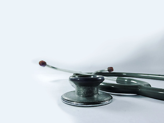 포토 JPG 해외이미지 직업 백그라운드 청진기 탁자 건강 병원 사람없음 치료 약 진료 듣기 장비 의사 흰색 기구 공구 하트 긴급 맥박 질병 약국 측정 보고서 처방 고립 돌봄 심장병 약사 해외202004 해외포토 모양 컬러 가구 의학 의료기기 모션 의료진 도구 파일형식 이미지허브